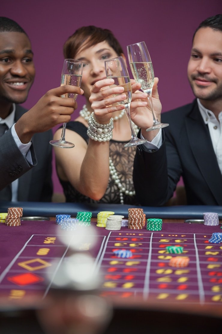 Studio dealer langsung SA Gaming menampilkan tabel blackjack profesional dengan dealer bersertifikat